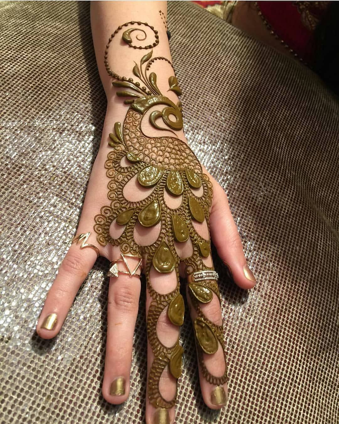 raksha bandan mehndi design peacock back hand
